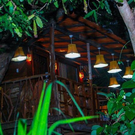 Experience The Comforts Of An Amazing Treehouse Sigiriya Esterno foto