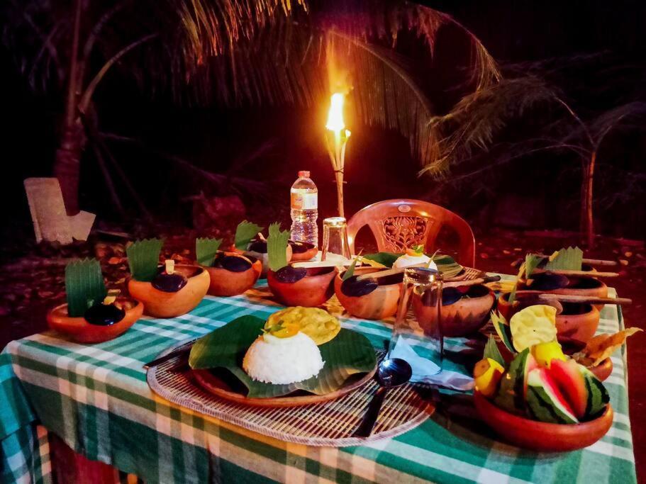 Experience The Comforts Of An Amazing Treehouse Sigiriya Esterno foto