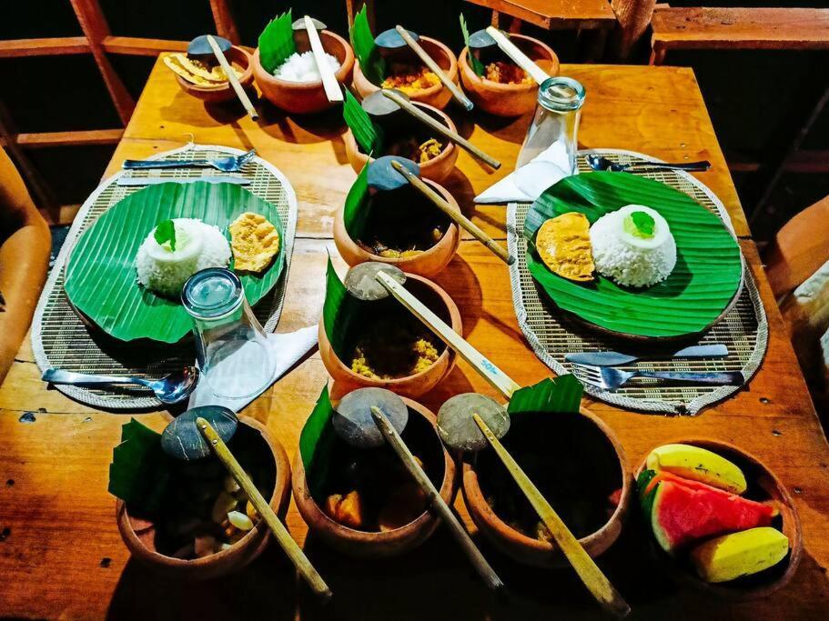 Experience The Comforts Of An Amazing Treehouse Sigiriya Esterno foto